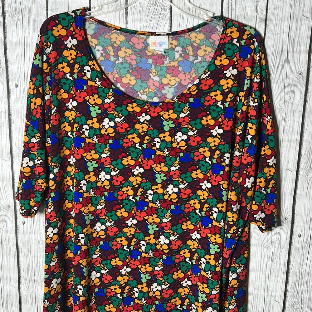 Lularoe floral high-low top size large - Picture 2 of 10